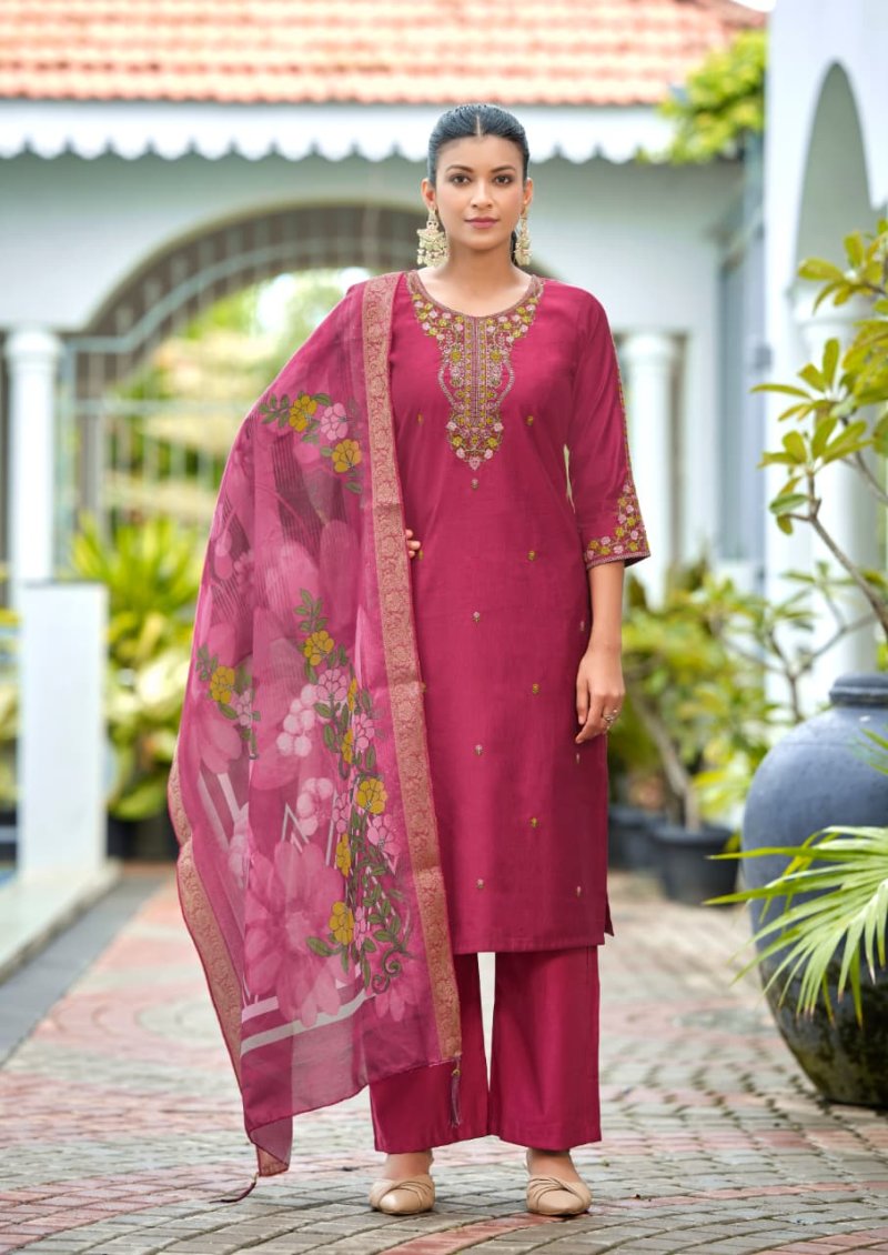 Hoor By Woodee Viscose Gadhwal Kurti With Bottom Dupatta